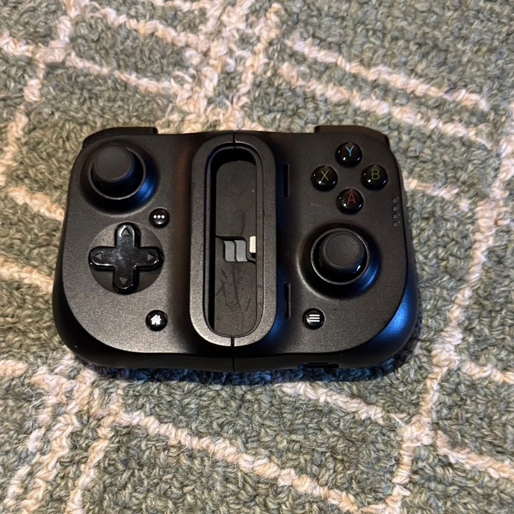 Black Gaming Controller for iPhone only